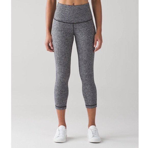 lululemon athletica Pants - Lululemon Wunder Under Hi-Rise Crop